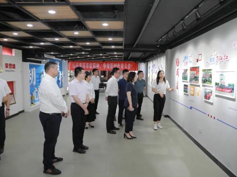 团省委副书记张迎春来9001cc金沙以诚为本集团调研共青团事情