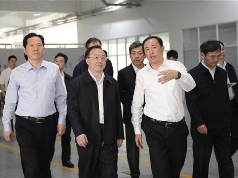 江苏省省长吴政隆莅临9001cc金沙以诚为本集团走访调研